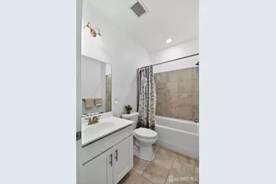 626 Marion Lane, Monroe Township, NJ 08831 - Photo 12