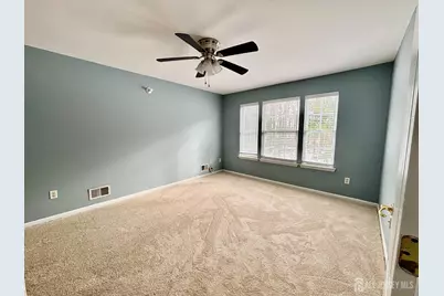 24 Hawthorne Road, North Brunswick Township, NJ 08902 - Photo 16