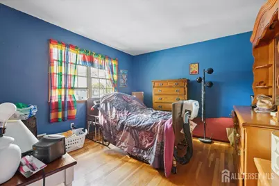 28 Debra Place, Sewaren, NJ 07077 - Photo 12