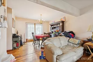 28 Debra Pl, Sewaren, NJ 07077 - Photo 6