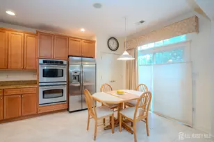 380 Daisy Ct, Monroe Township, NJ 08831 - Photo 18