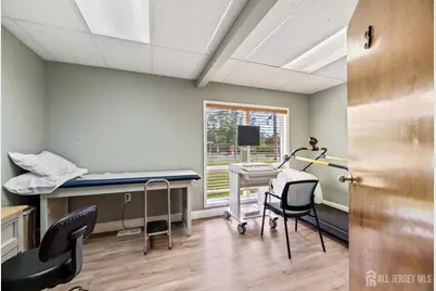 1598 US Highway 130 Highway, North Brunswick Township, NJ 08902 - Photo 16