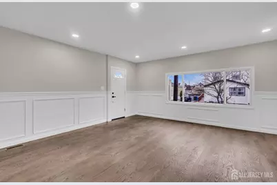 74 Fiat Avenue, Iselin, NJ 08830 - Photo 8