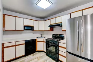 908 Meadow Ct, Helmetta, NJ 08828 - Photo 20