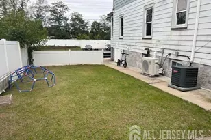 191 Fulton St, Woodbridge Township, NJ 07095 - Photo 14