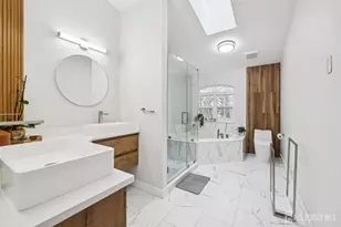 16 Harbor Bay Cir, Old Bridge Township, NJ 08879 - Photo 18