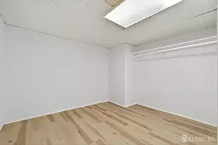 1040 Hillside Dr, North Brunswick Township, NJ 08902 - Photo 36
