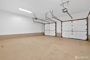 1040 Hillside Dr, North Brunswick Township, NJ 08902 - Photo 38