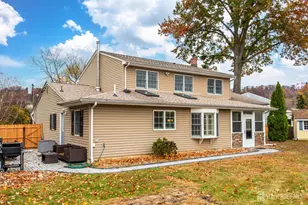 5 Wells Pl, Middlesex, NJ 08846 - Photo 4