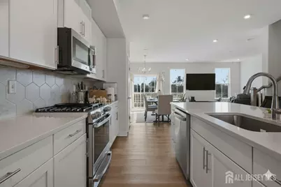 68 Owen Court, Franklin Township, NJ 08873 - Photo 6