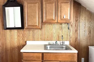 140 Barnard St, Highland Park, NJ 08904 - Photo 4