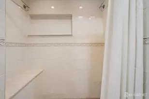 55 Metuchen Ave, Middlesex, NJ 07095 - Photo 16