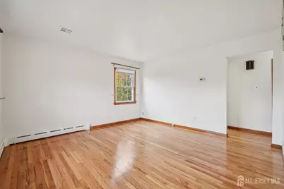 55 Metuchen Avenue, Middlesex, NJ 07095 - Photo 6