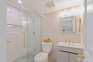 39 Dexter Rd, East Brunswick Township, NJ 08816 - Photo 16