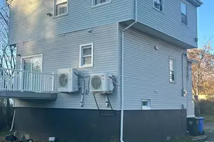 140 S Robert St, Sewaren, NJ 07077 - Photo 4