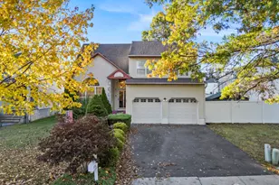 43 Pemberton Dr, Old Bridge Township, NJ 07747 - Photo 2