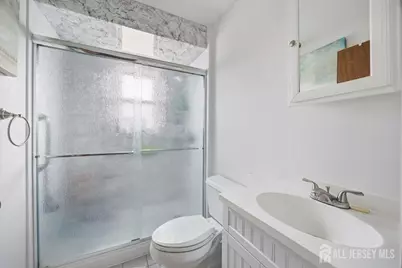 680 Main Street, Fords, NJ 08863 - Photo 20