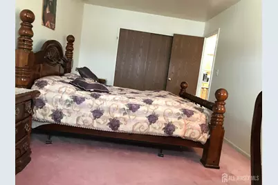 689 Mary Street, Perth Amboy, NJ 08861 - Photo 6