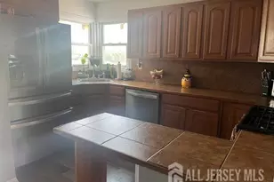 14 Jefferson St, Menlo Park Terrace, NJ 08840 - Photo 8