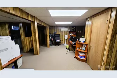 7 Stradford Road, Sayreville, NJ 08859 - Photo 30