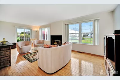 13 Benjamin Franklin Drive, Monroe Township, NJ 08831 - Photo 10