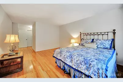 13 Benjamin Franklin Drive, Monroe Township, NJ 08831 - Photo 18