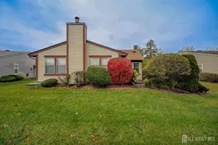 13 Benjamin Franklin Dr, Monroe Township, NJ 08831 - Photo 24