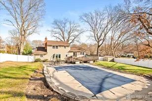 36 Sandalwood Dr, East Brunswick Township, NJ 08816 - Photo 28