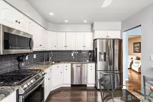 36 Sandalwood Dr, East Brunswick Township, NJ 08816 - Photo 14