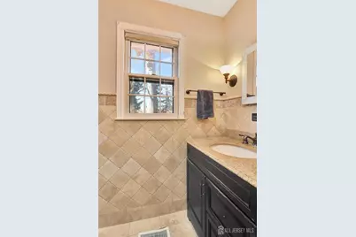 9 Dexter Road, East Brunswick Township, NJ 08816 - Photo 16