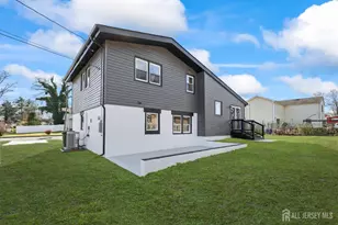 28 Brattle Ave, Ewing Township, NJ 08638 - Photo 2