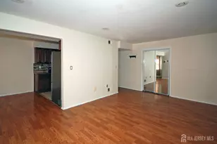 202 Green Hollow Dr, Iselin, NJ 08830 - Photo 6