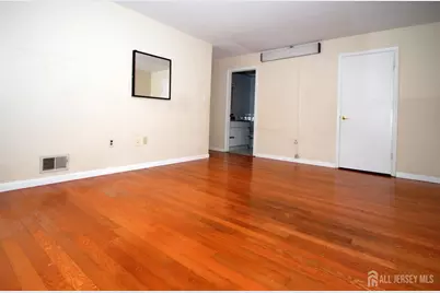 202 Green Hollow Drive, Iselin, NJ 08830 - Photo 4