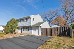 52 Greenbrook Rd, Middlesex, NJ 08846 - Photo 54