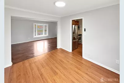 38 Warrenville Road, Middlesex, NJ 08846 - Photo 12