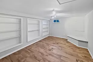 38 Warrenville Rd, Middlesex, NJ 08846 - Photo 32