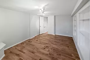 38 Warrenville Rd, Middlesex, NJ 08846 - Photo 14