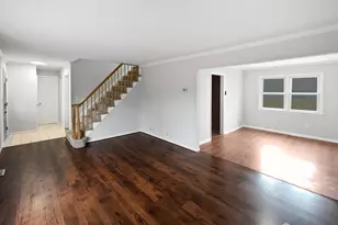 38 Warrenville Rd, Middlesex, NJ 08846 - Photo 8