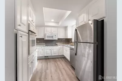 94 Gloucester Way #B, Monroe Township, NJ 08831 - Photo 8