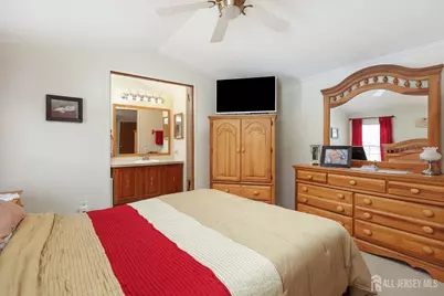 10 Twain Road, North Brunswick Township, NJ 08902 - Photo 8