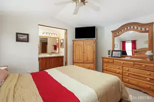 10 Twain Rd, North Brunswick Township, NJ 08902 - Photo 8