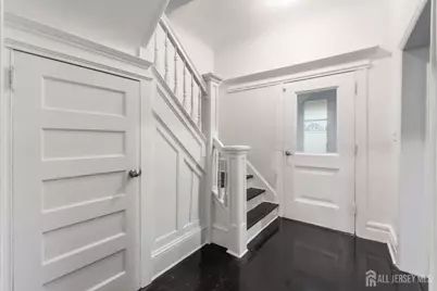 21 Leslie Street #23, Newark, NJ 07108 - Photo 2