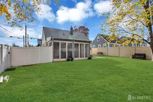 20 Burnet St, Avenel, NJ 07001 - Photo 32