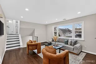 46 Melbourne Ct, Woodbridge Township, NJ 07095 - Photo 6