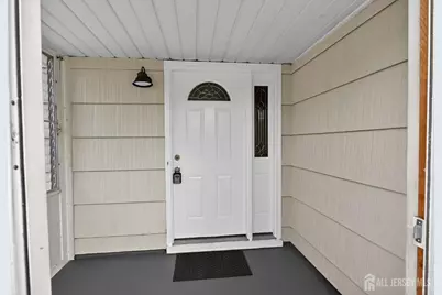 46 Melbourne Court, Woodbridge Township, NJ 07095 - Photo 4