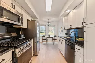 90 Van Liew Ct, East Brunswick Township, NJ 08816 - Photo 6