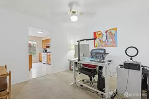 87 Freemont Ct, Franklin Township, NJ 08873 - Photo 4