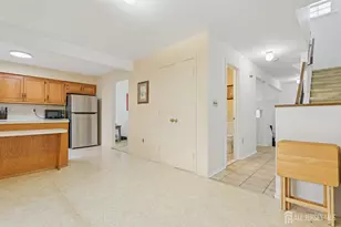 87 Freemont Ct, Franklin Township, NJ 08873 - Photo 8