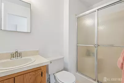 87 Freemont Court, Franklin Township, NJ 08873 - Photo 10