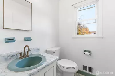 7 Oberlin Court, Edison, NJ 08820 - Photo 18